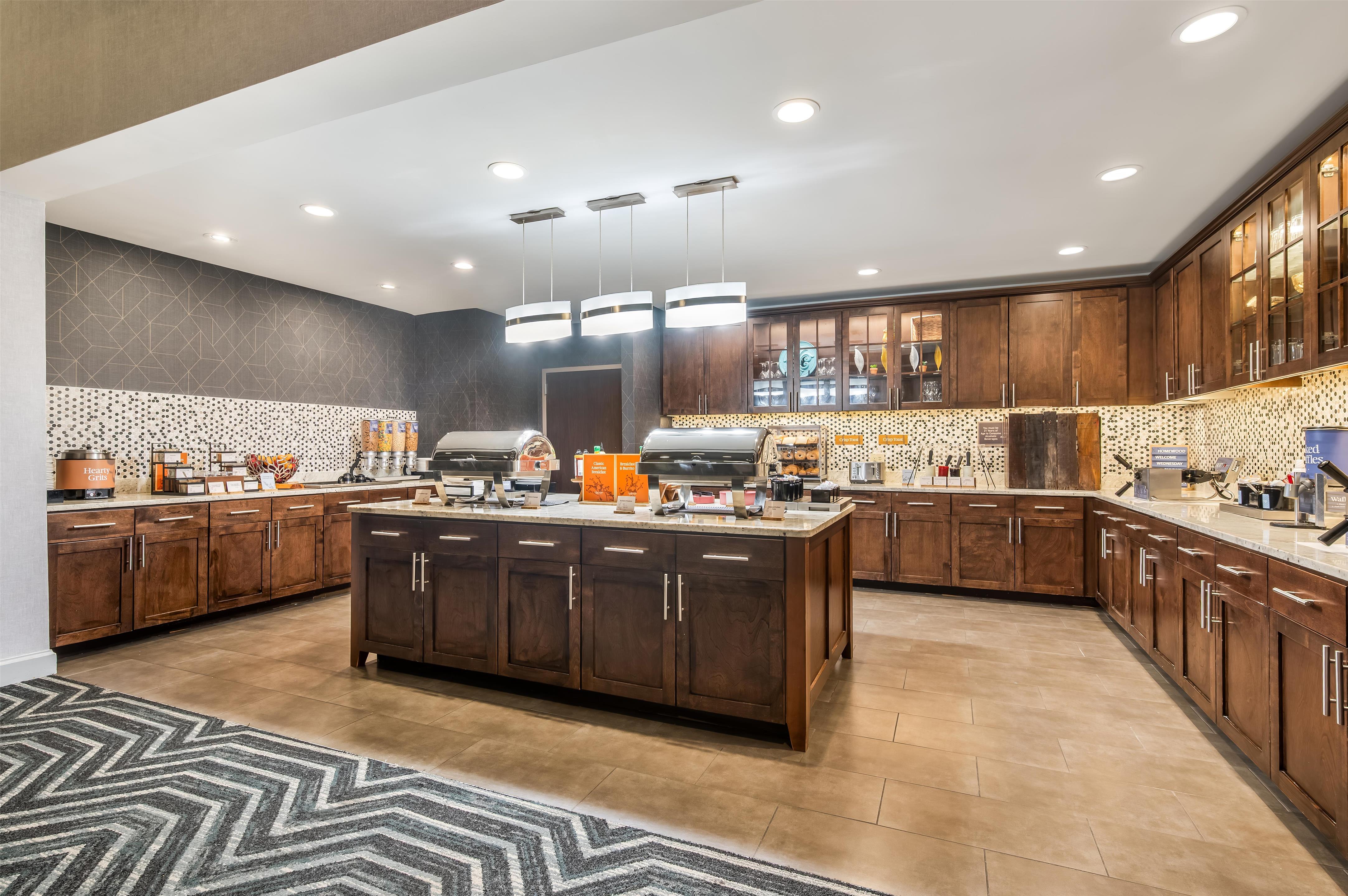 Breakfast Area | Homewood Suites By Hilton Cincinnati Mason