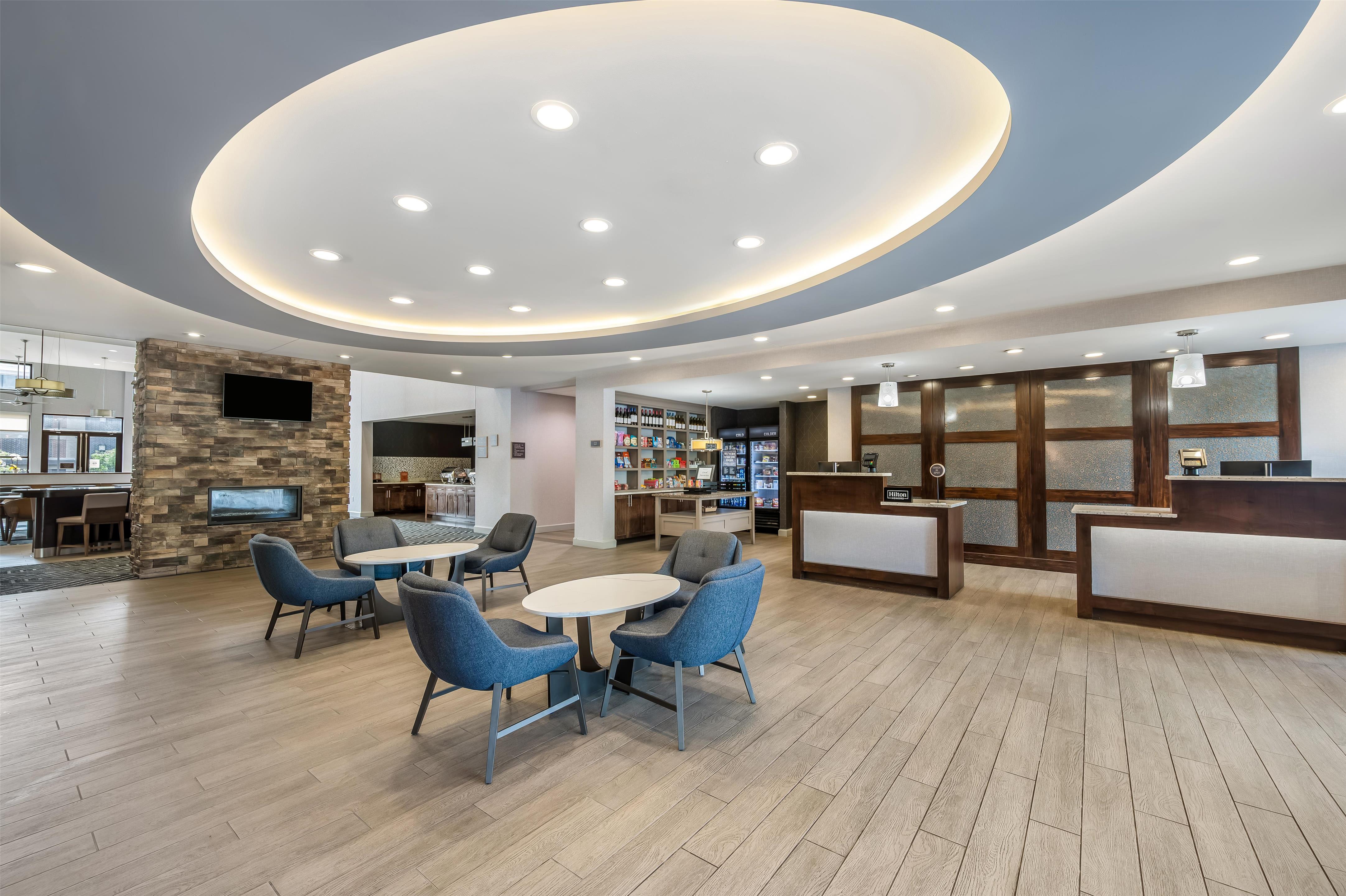 Lobby | Homewood Suites By Hilton Cincinnati Mason