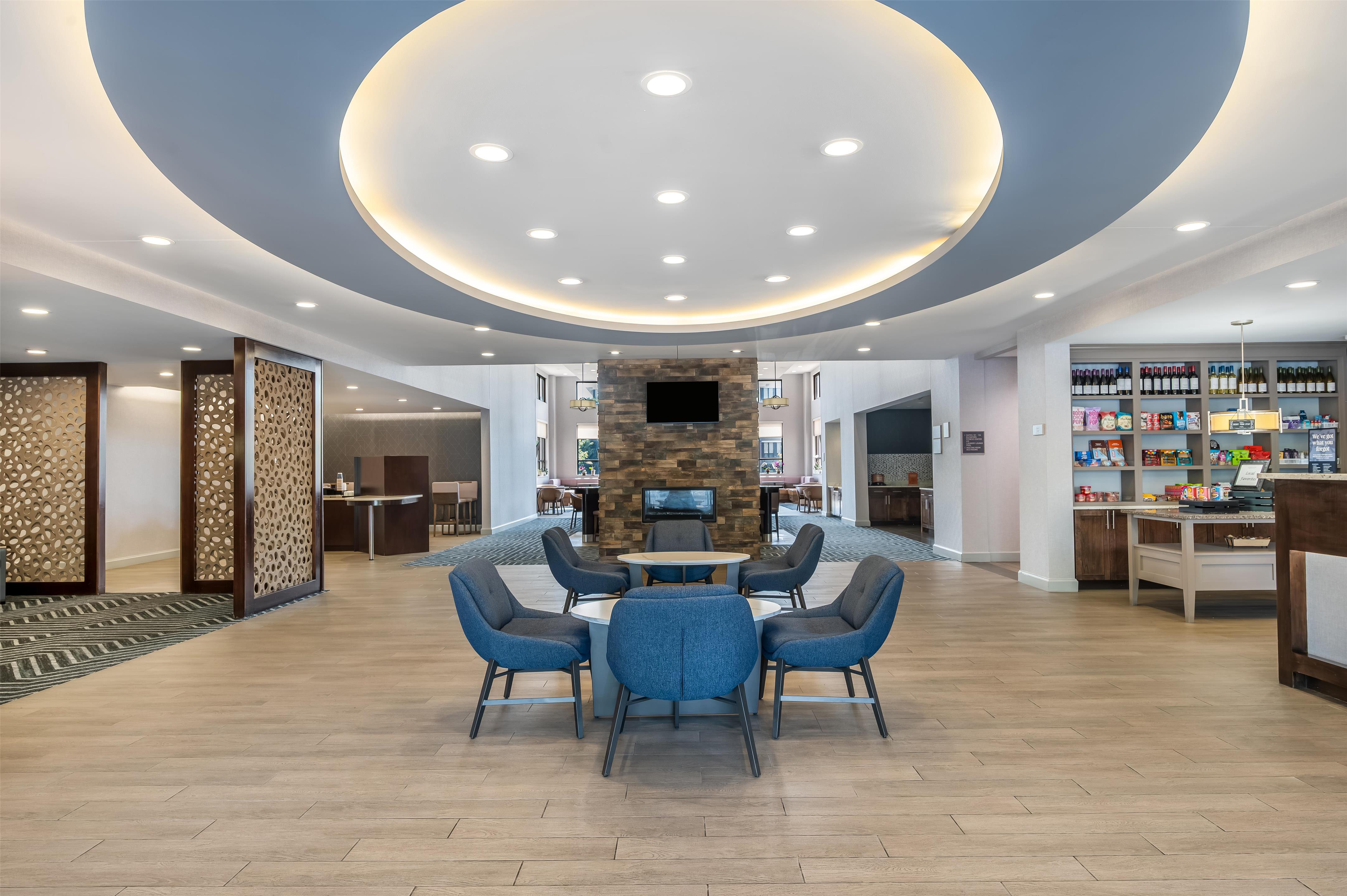 Lobby | Homewood Suites By Hilton Cincinnati Mason