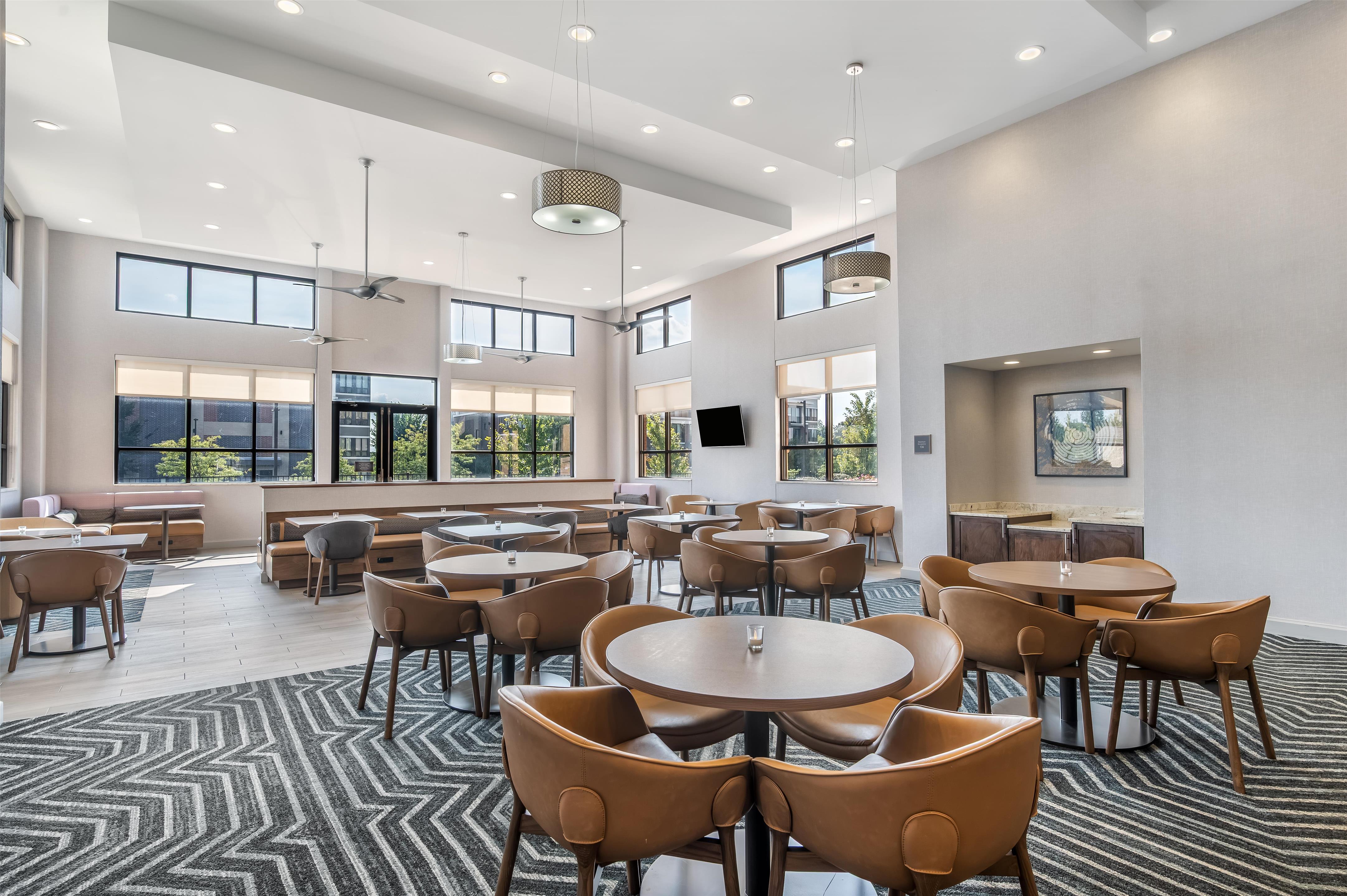 Breakfast Area | Homewood Suites By Hilton Cincinnati Mason