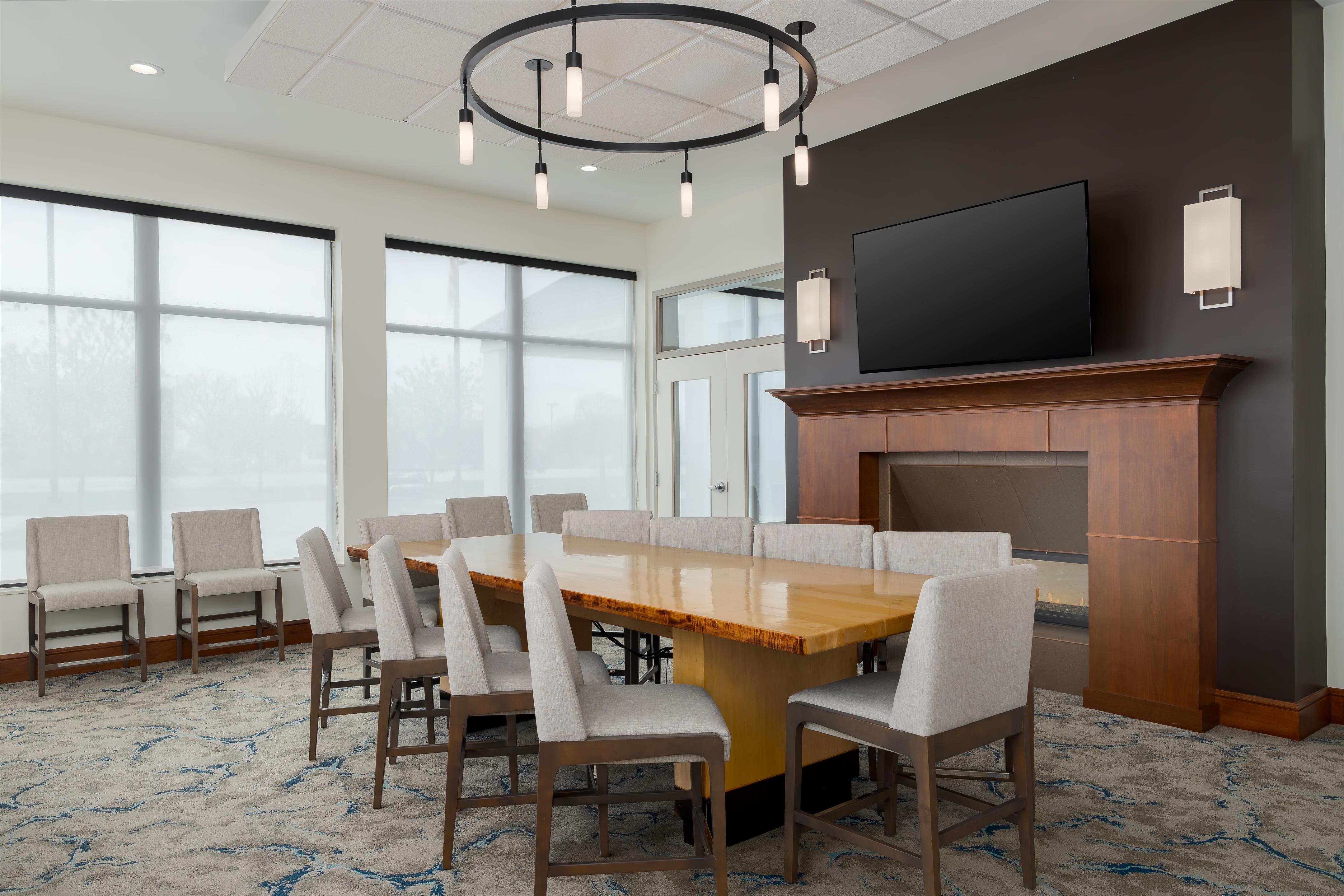 Lobby | Hilton Garden Inn Cincinnati/West Chester