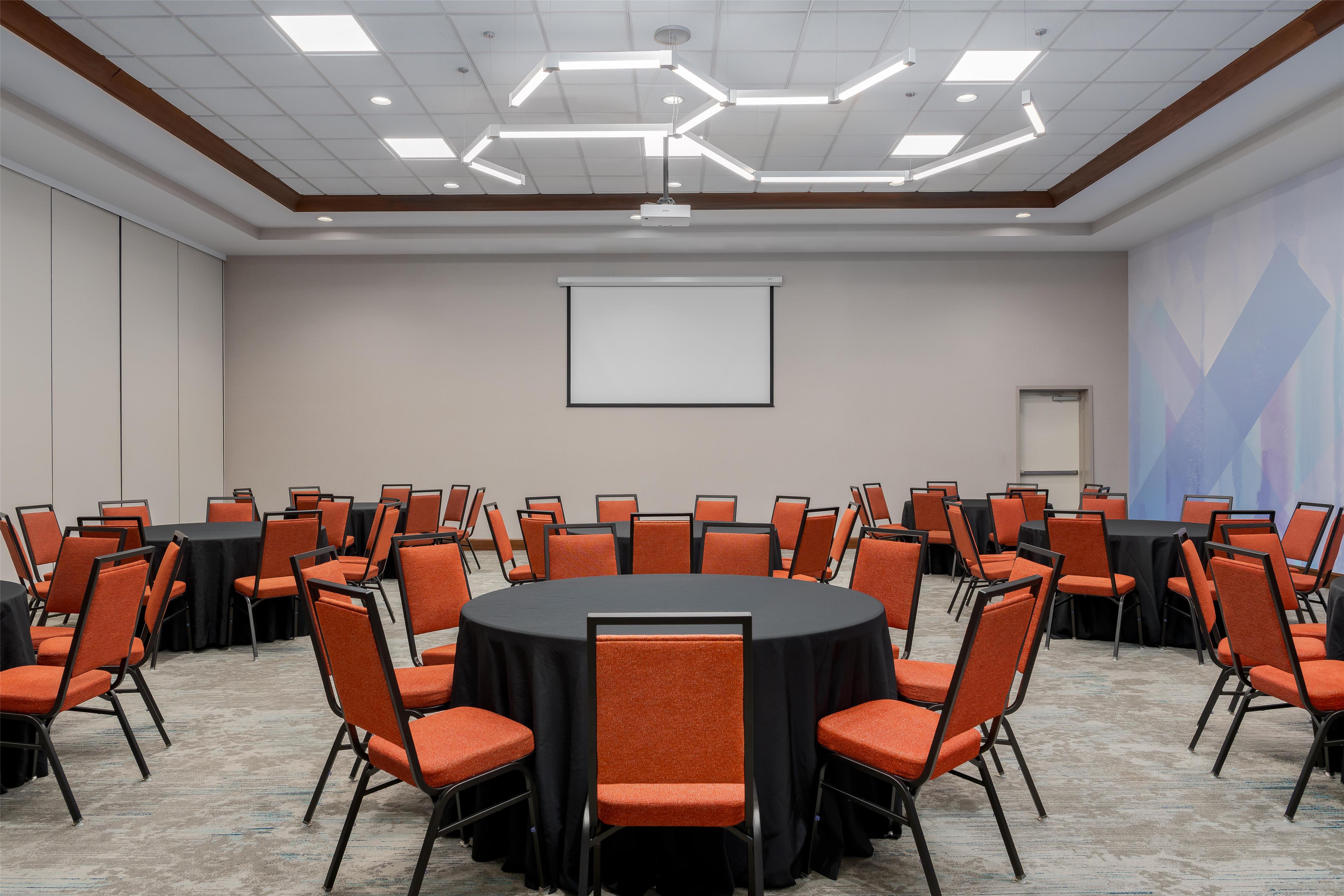Meeting Room | Hilton Garden Inn Cincinnati/West Chester