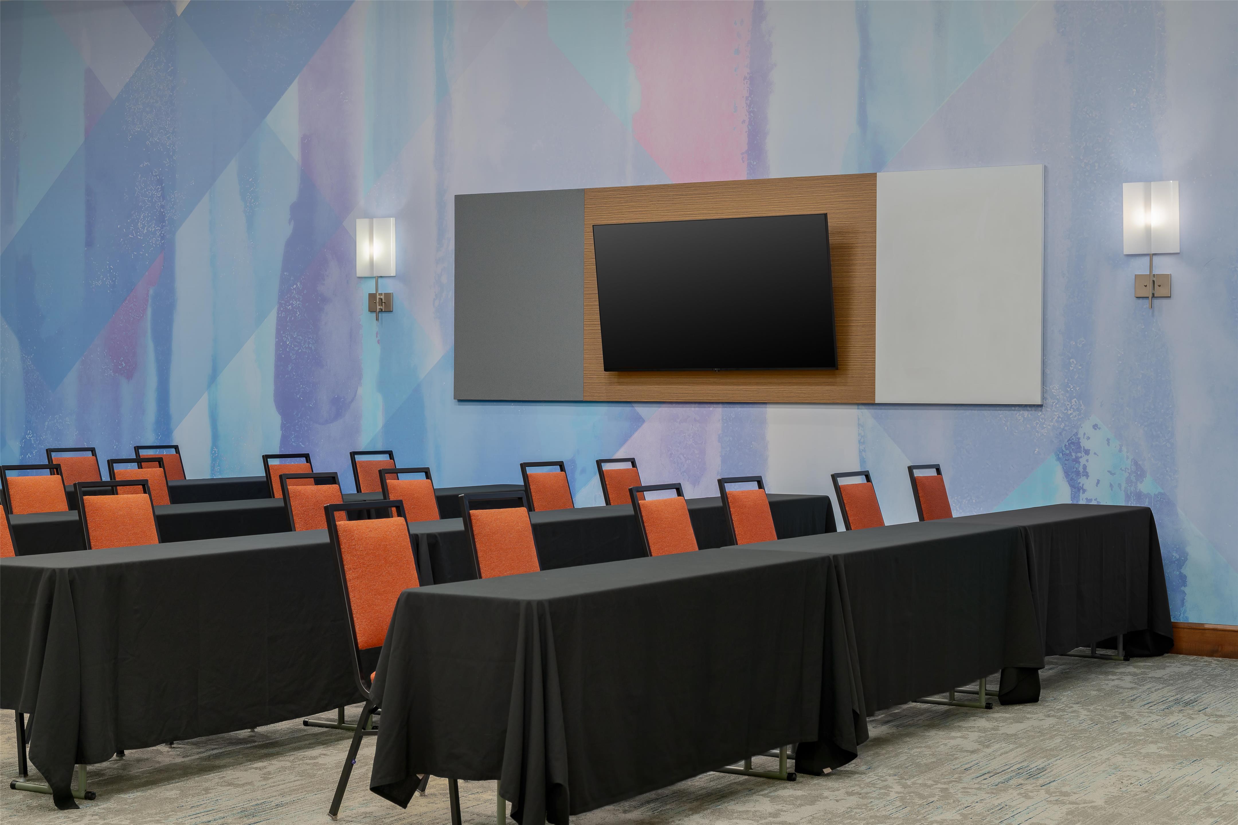 Meeting Room | Hilton Garden Inn Cincinnati/West Chester