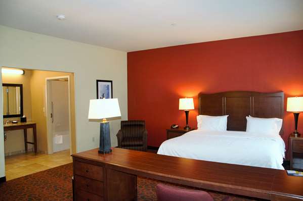  - Hampton Inn & Suites Uptown Cincinnati - I-71, Exit 3 & 3B