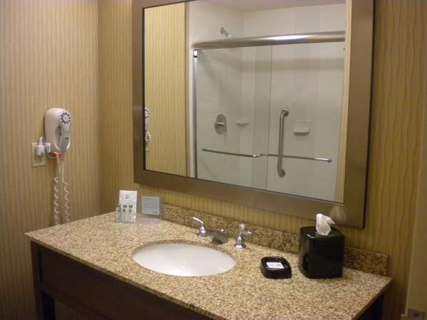  - Hampton Inn & Suites Uptown Cincinnati - I-71, Exit 3 & 3B