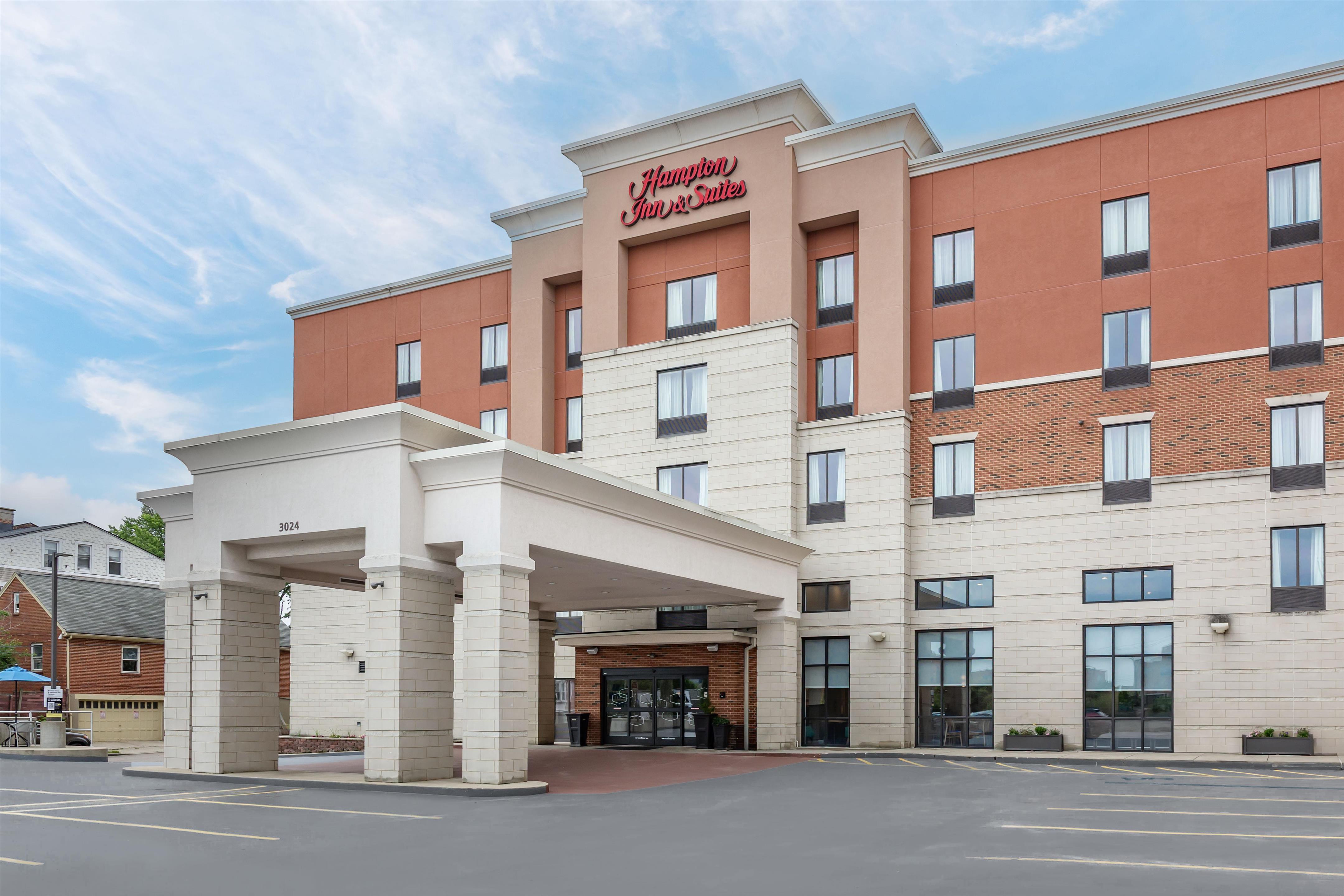 Exterior | Hampton Inn & Suites Cincinnati/Uptown-University Area