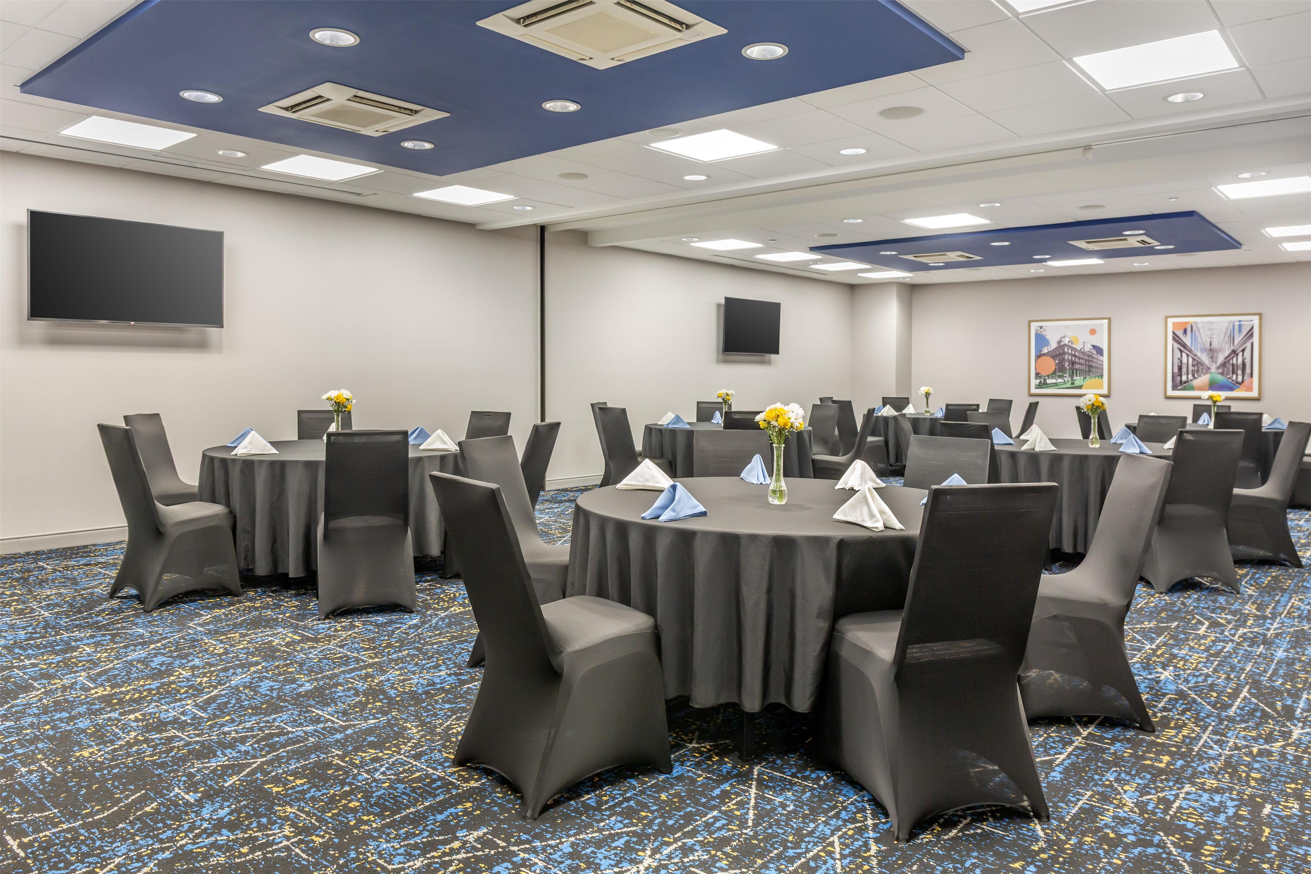 Meeting Room | Hampton Inn & Suites Cincinnati/Uptown-University Area