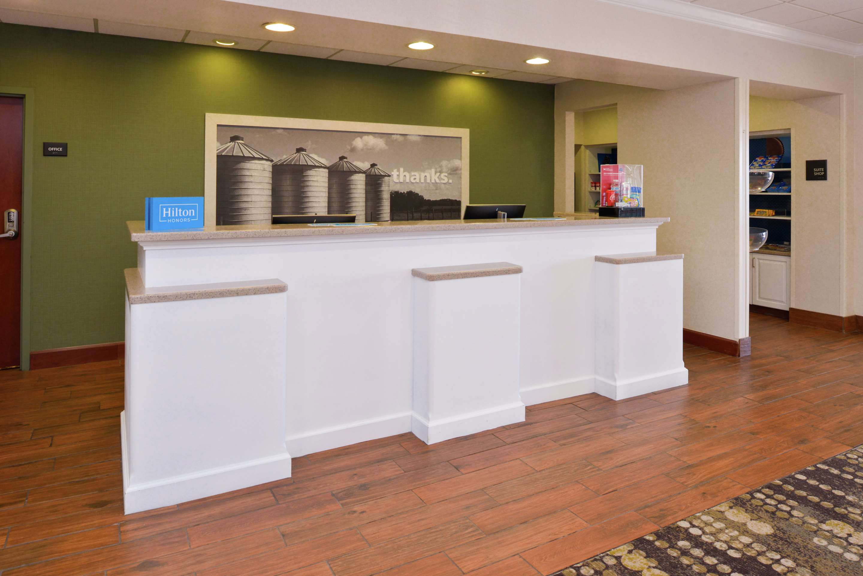 Reception | Hampton Inn & Suites Wilmington