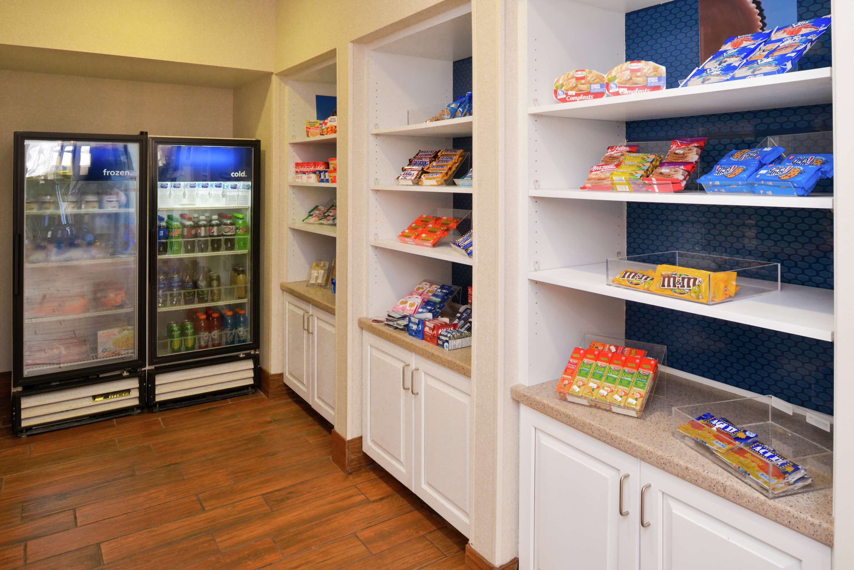 Restaurant | Hampton Inn & Suites Wilmington