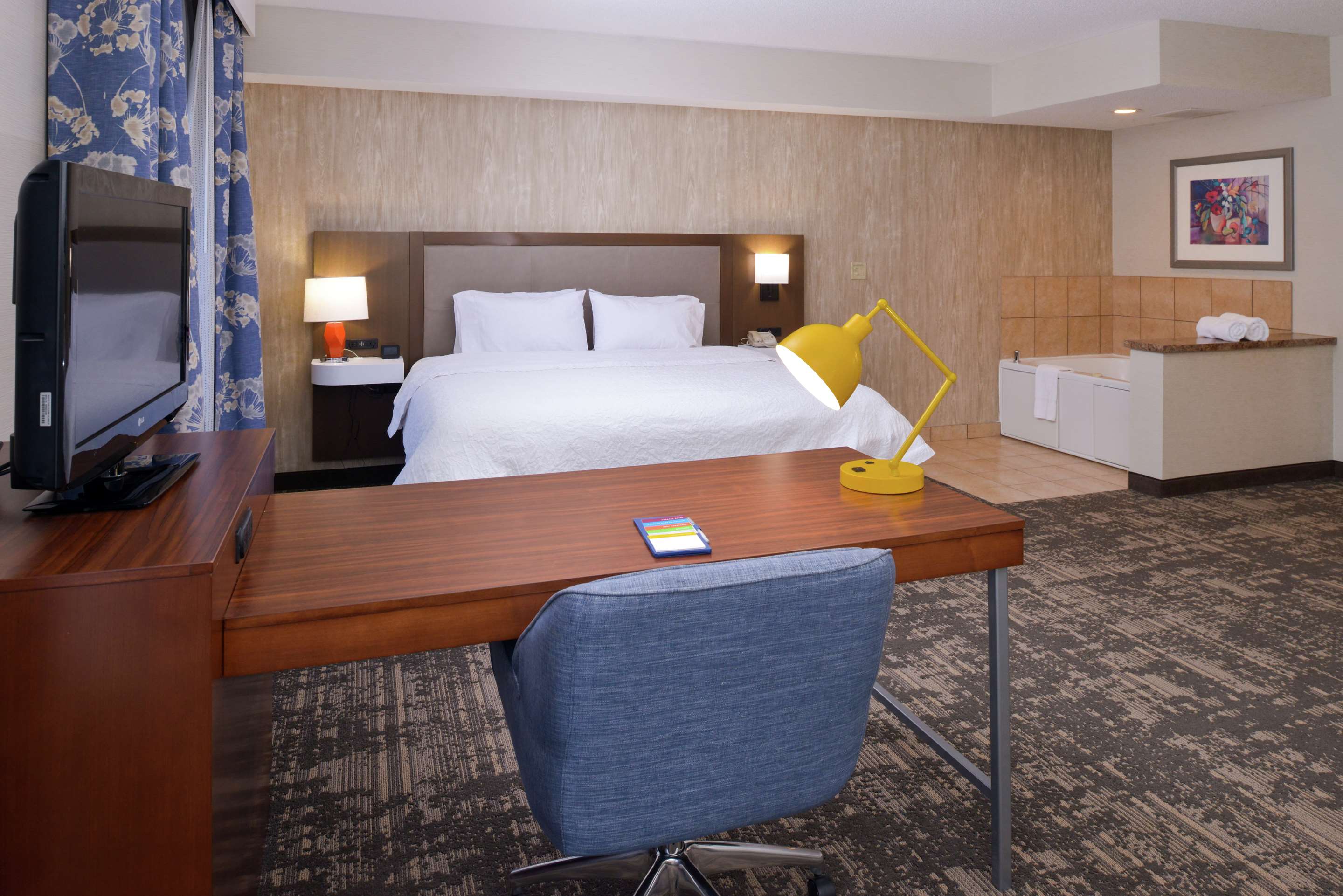 Guest room
