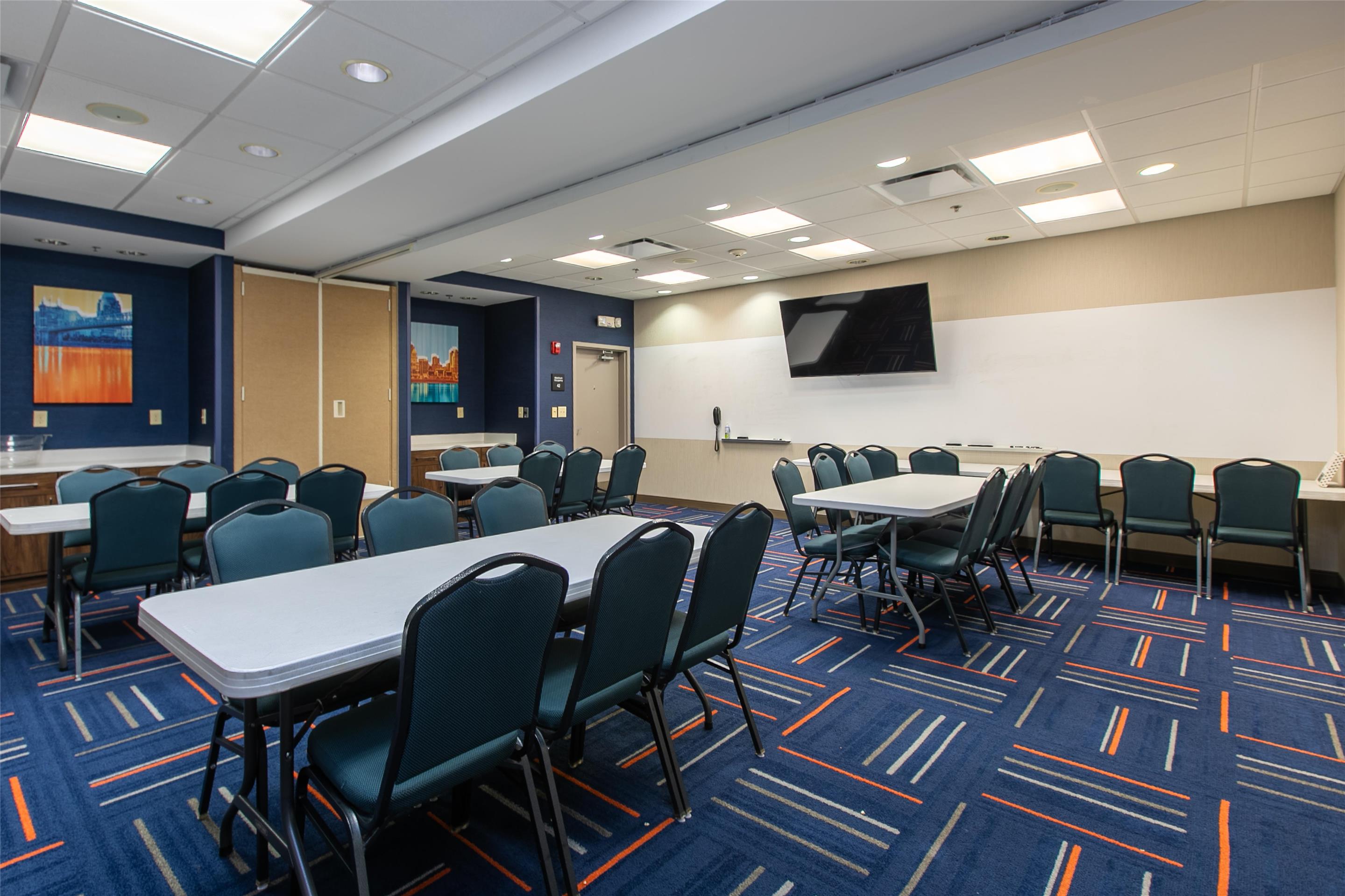 Meeting Room | Hampton Inn & Suites Wilder