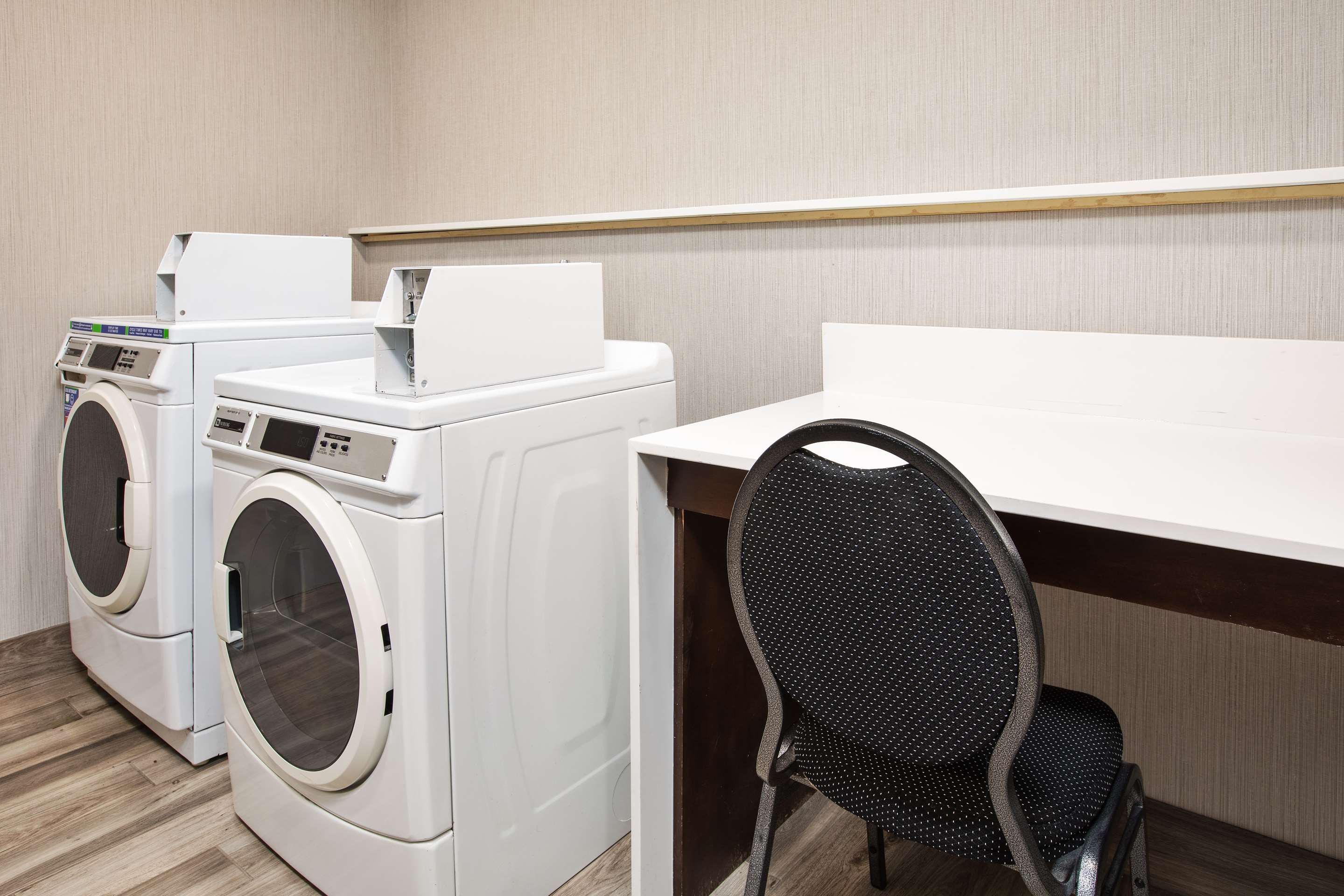Undefined/Not Set | Hampton Inn Clinton, IA