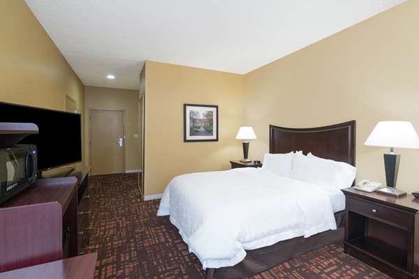 - Hampton Inn Corydon - I-64, Exit 105
