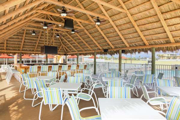 Bar - Hampton Inn Daytona Beach