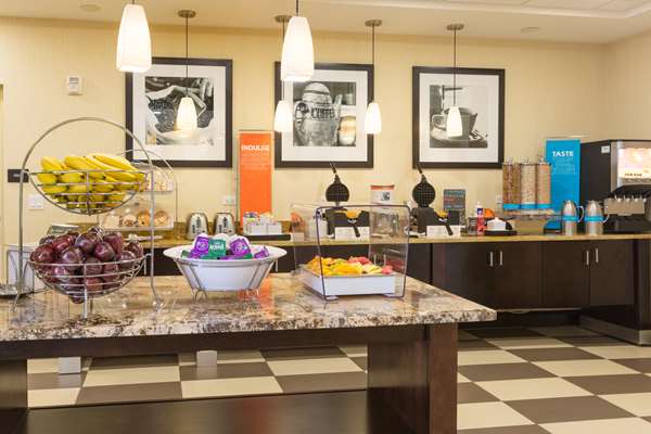 Amenities - Hampton Inn Daytona Beach