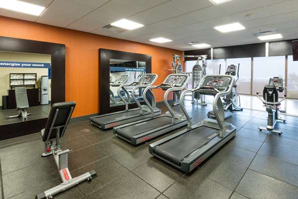 Fitness/ Exercise Room - Hampton Inn Daytona Beach