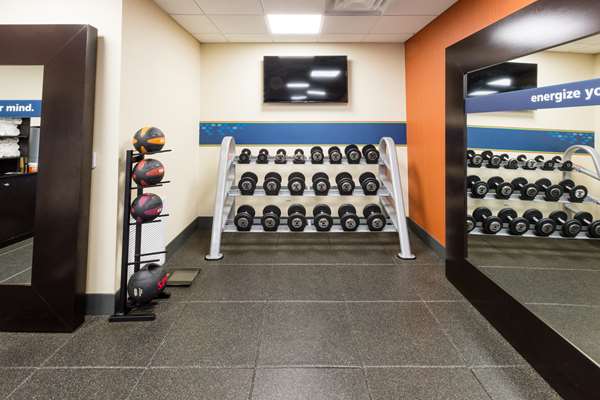 Fitness/ Exercise Room - Hampton Inn Daytona Beach