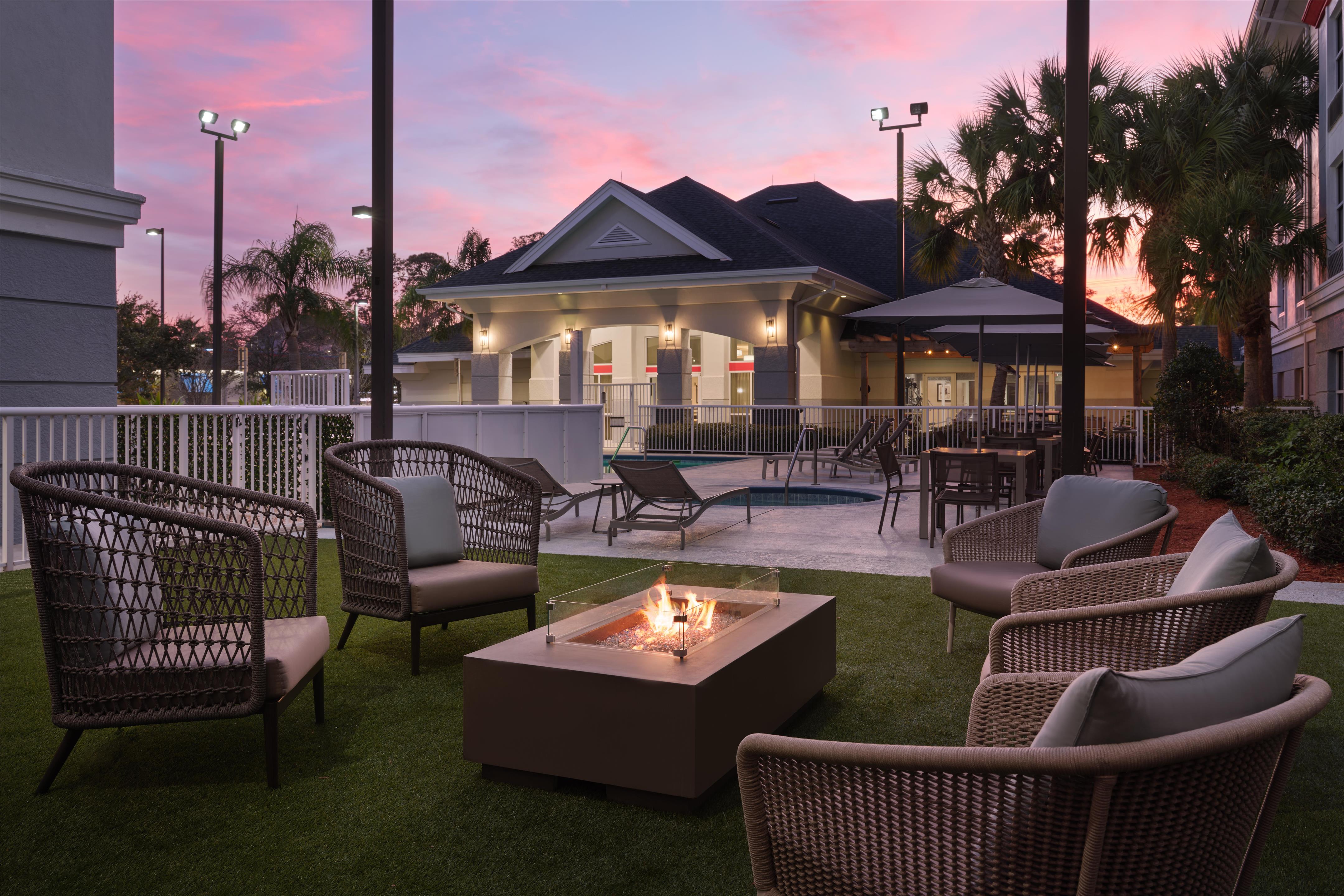 Exterior | Homewood Suites by Hilton Daytona Beach Speedway-Airport