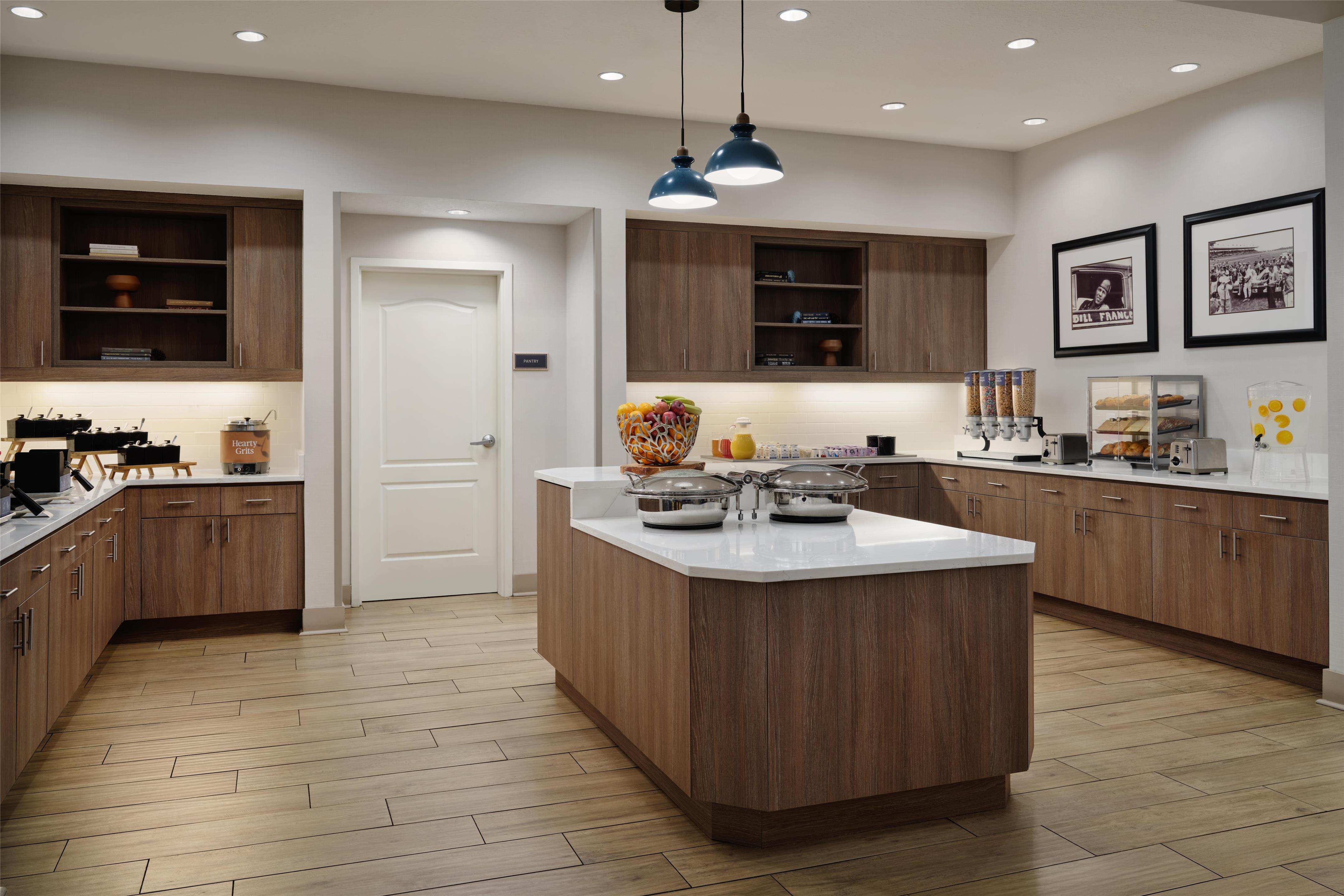 Breakfast Area | Homewood Suites by Hilton Daytona Beach Speedway-Airport