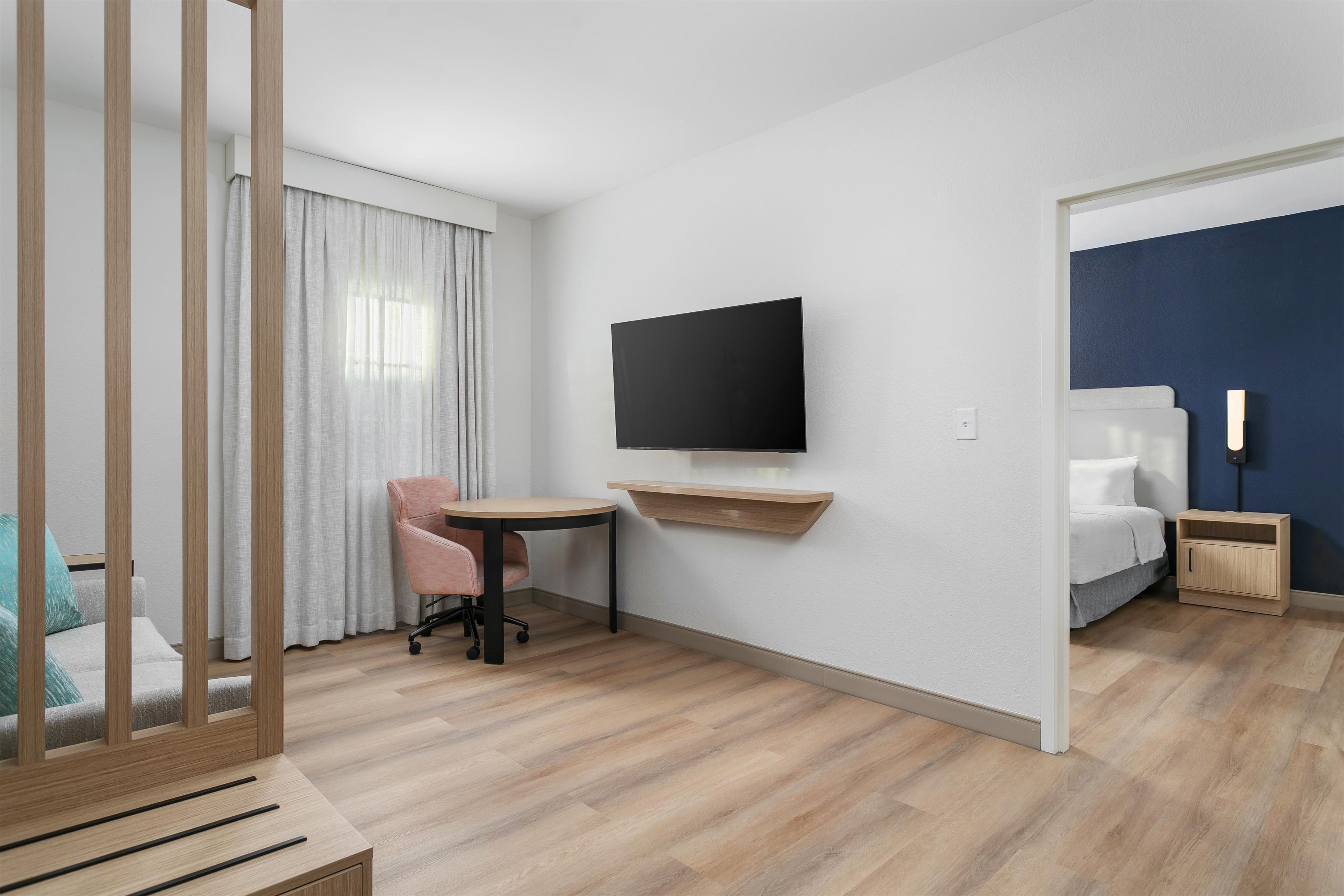 Guest room