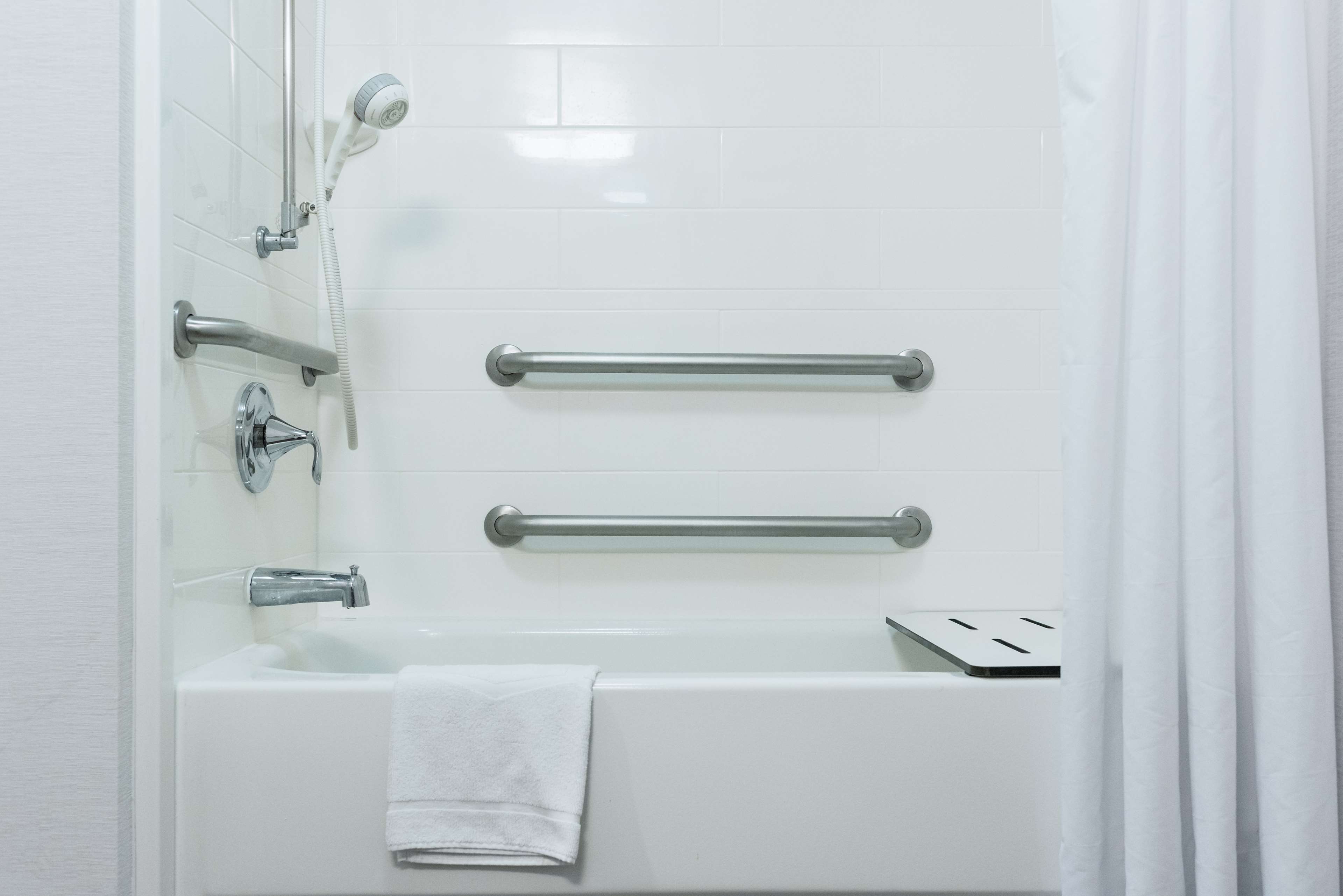 Hampton Inn Brooksville Dade Room Type - 2QN MOB HEARING ACC TUB NS