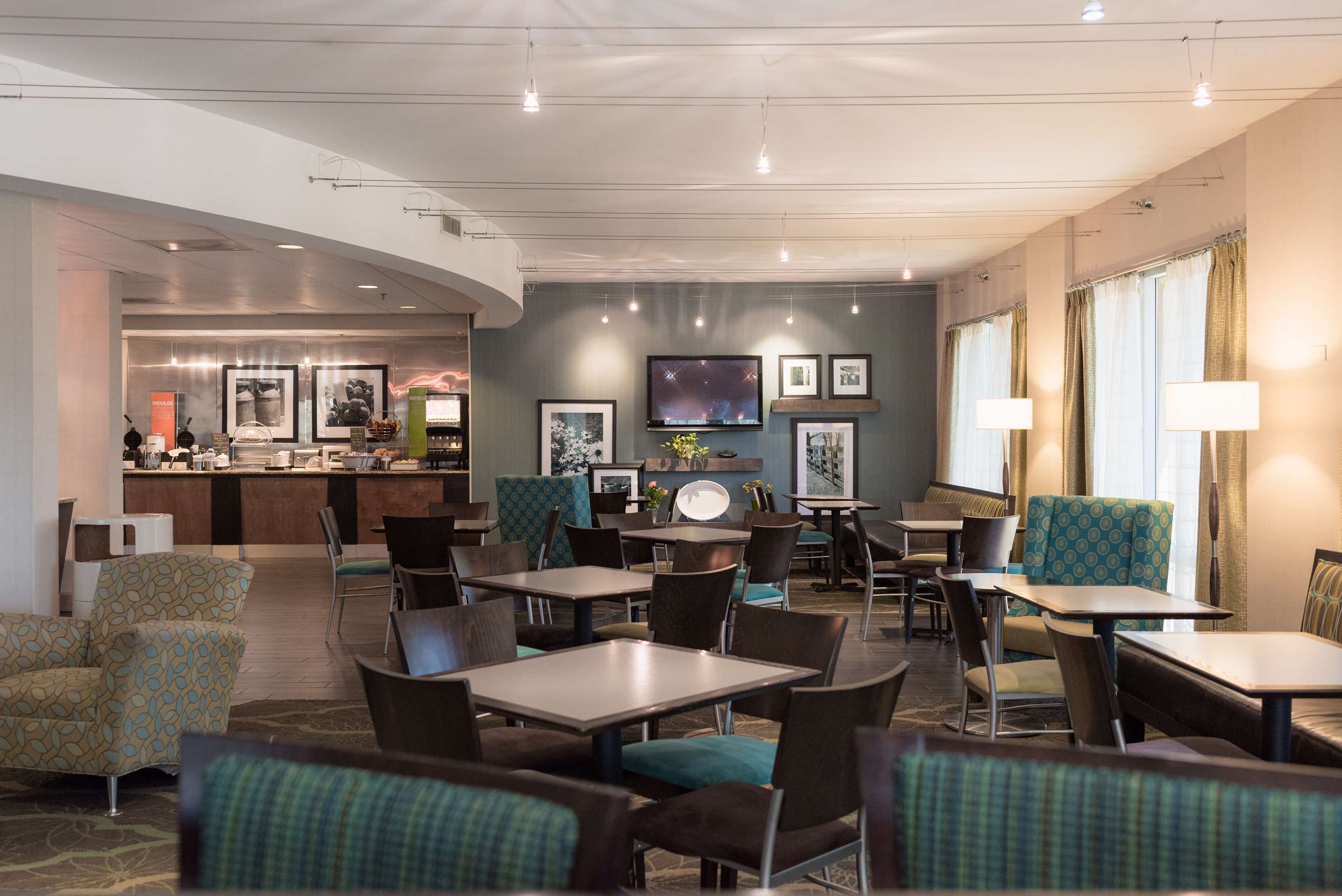 Reception | Hampton Inn Brooksville Dade