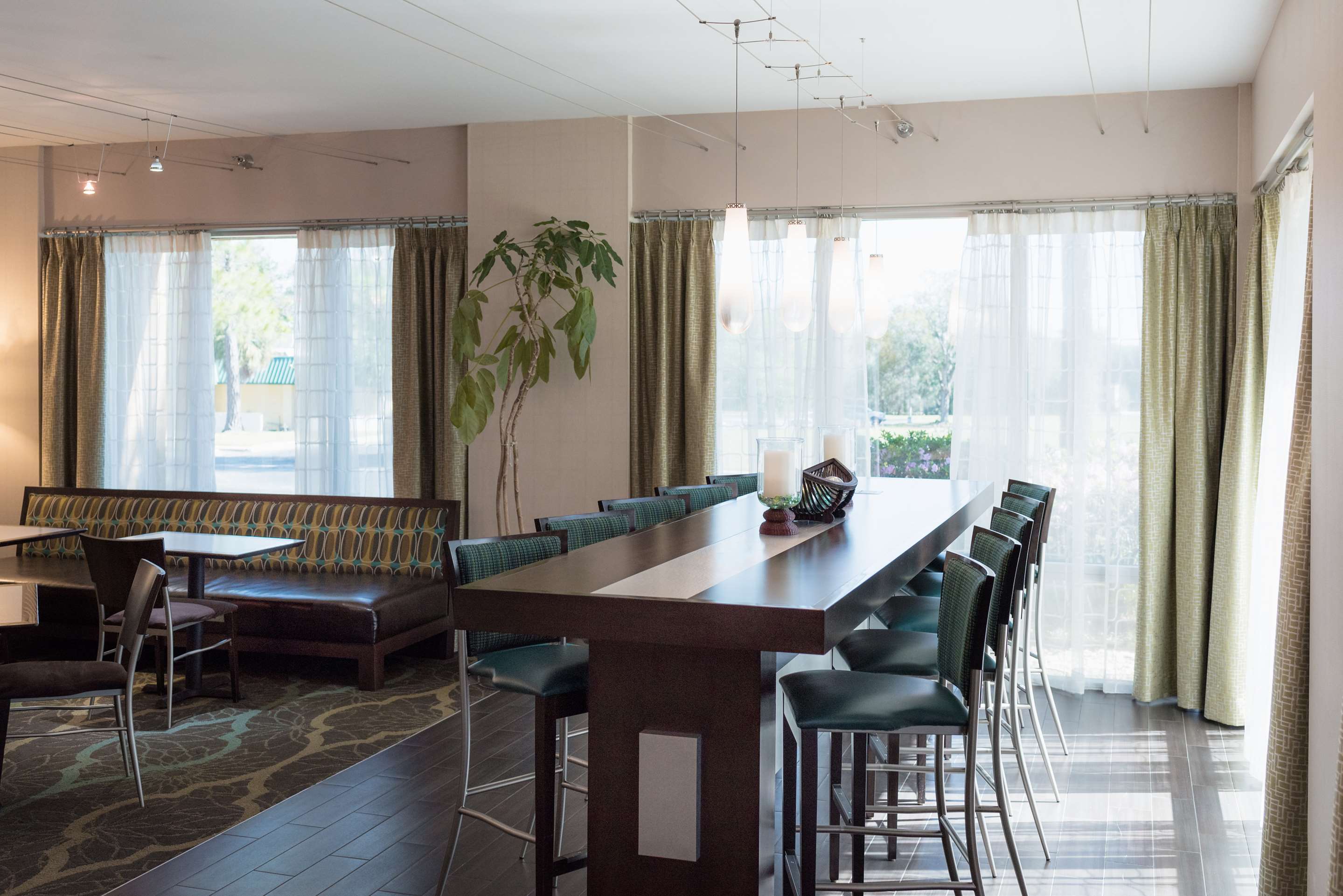 Reception | Hampton Inn Brooksville Dade