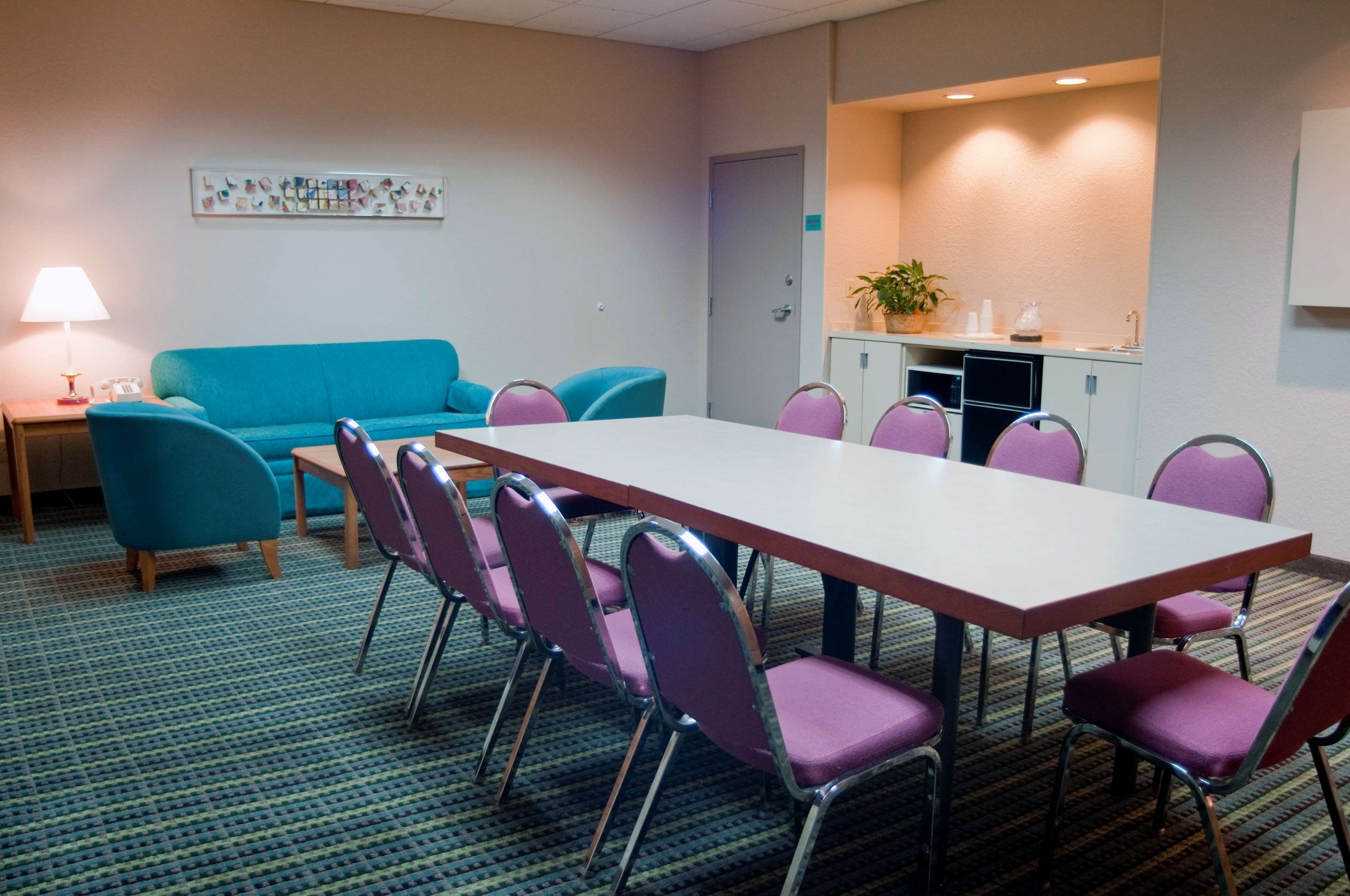 Meeting Room | Hampton Inn Brooksville Dade