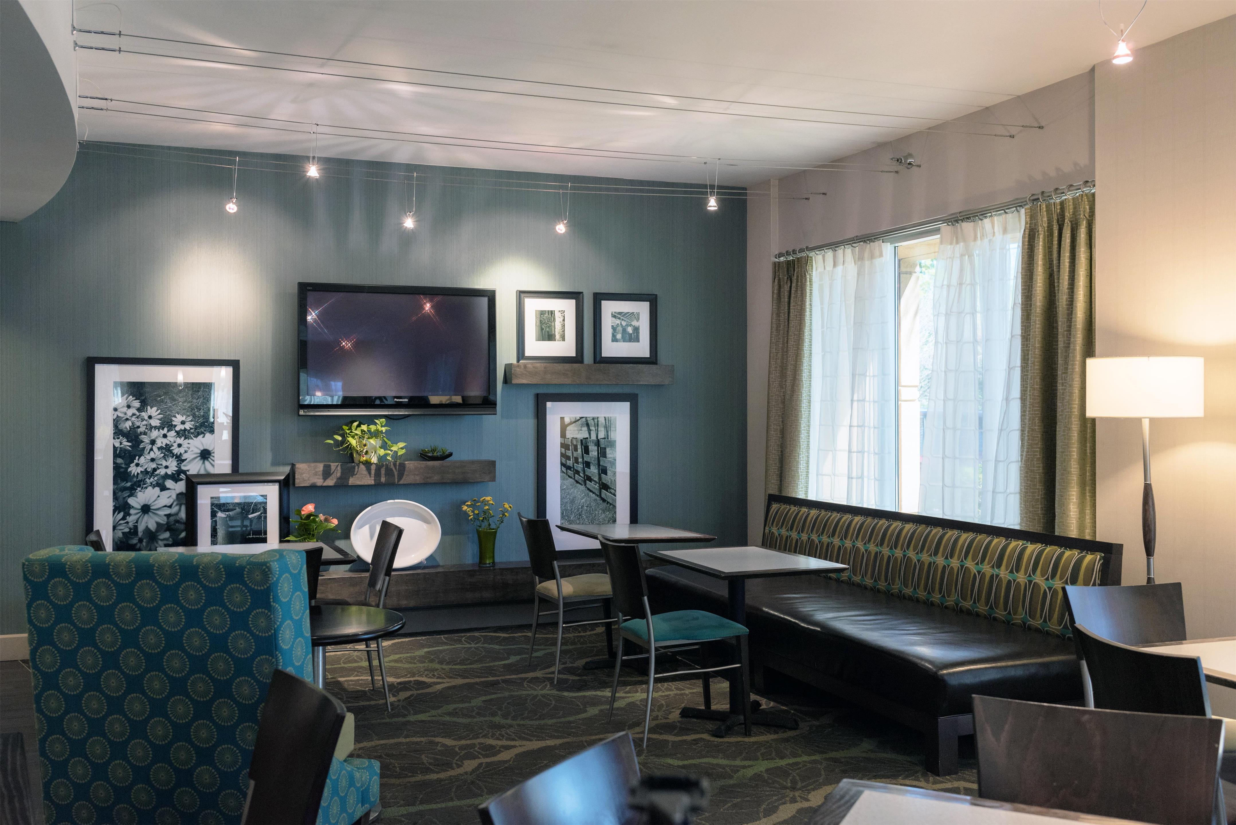 Reception | Hampton Inn Brooksville Dade