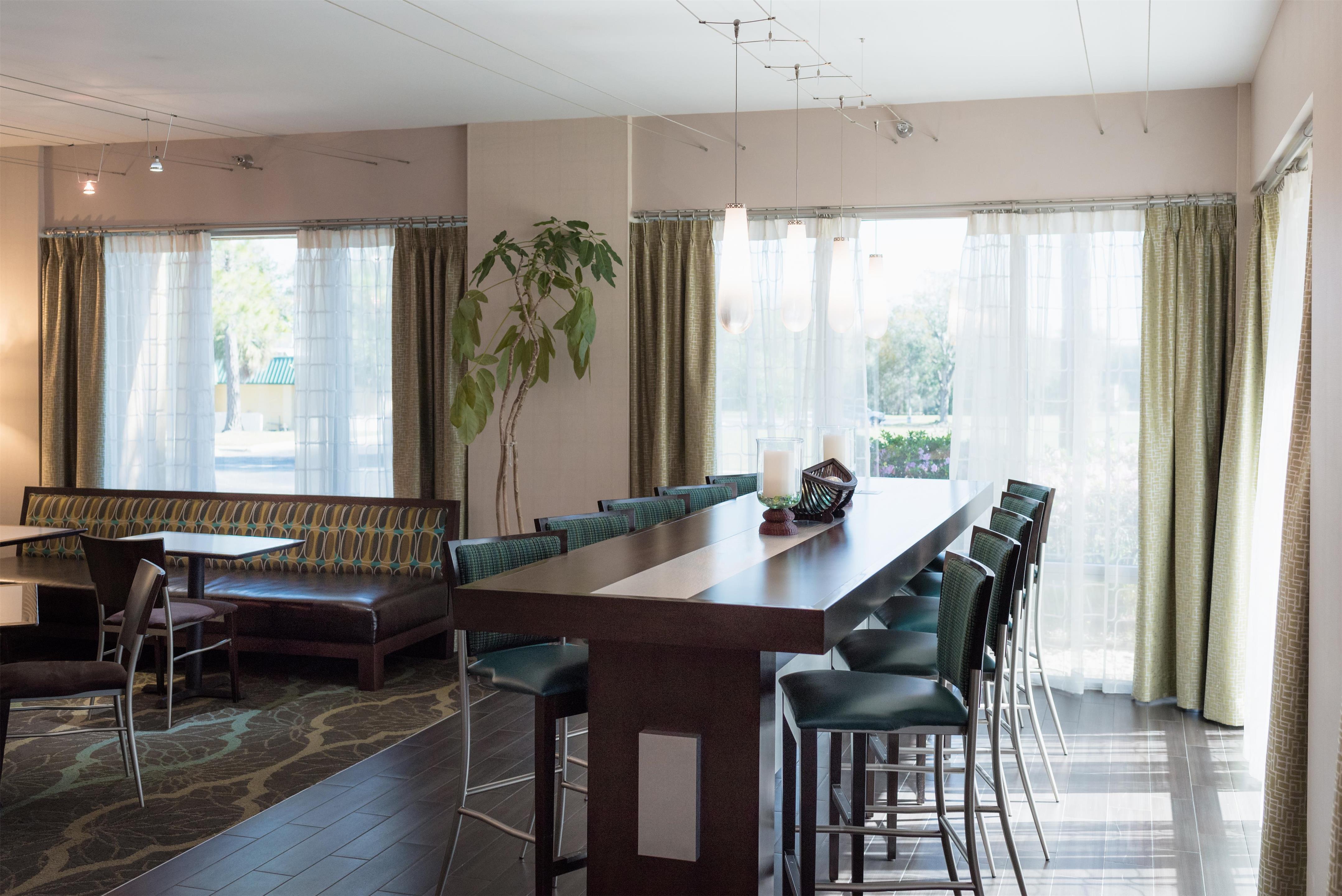 Reception | Hampton Inn Brooksville Dade