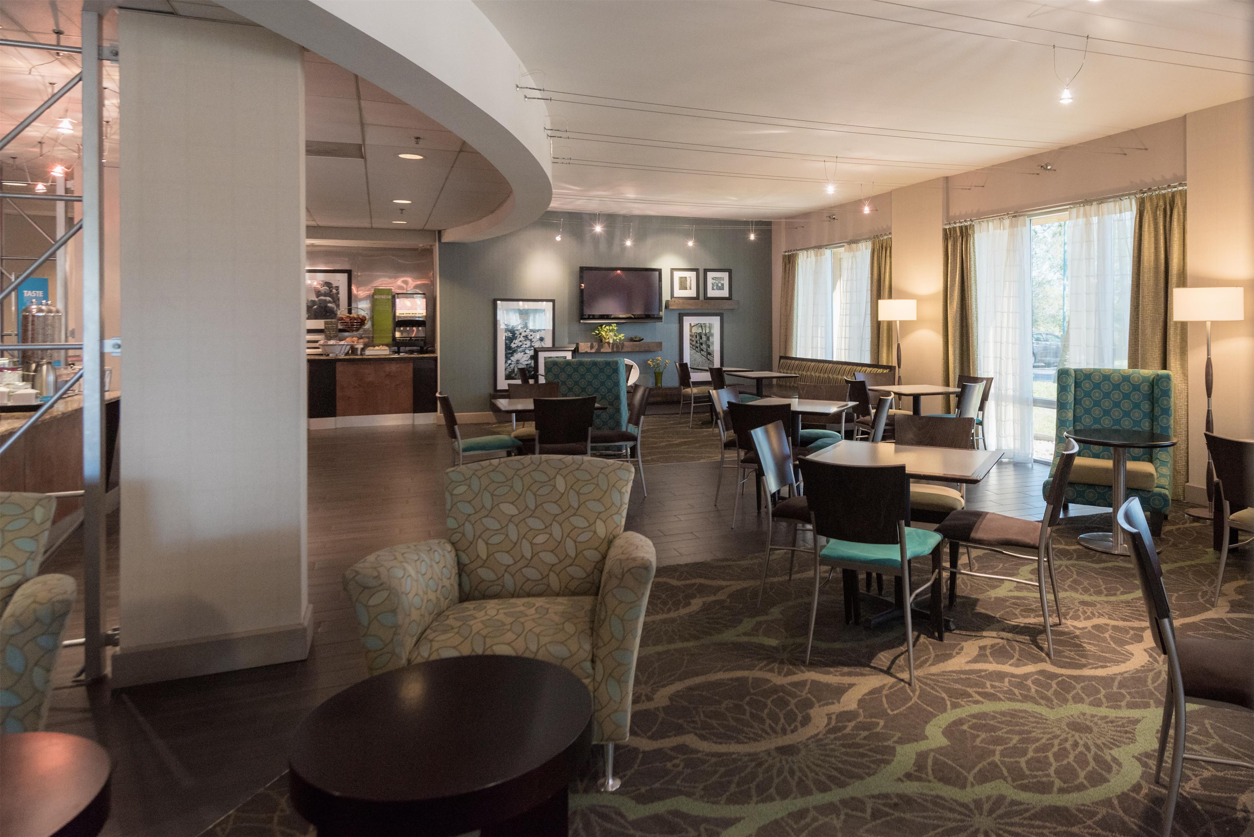 Reception | Hampton Inn Brooksville Dade