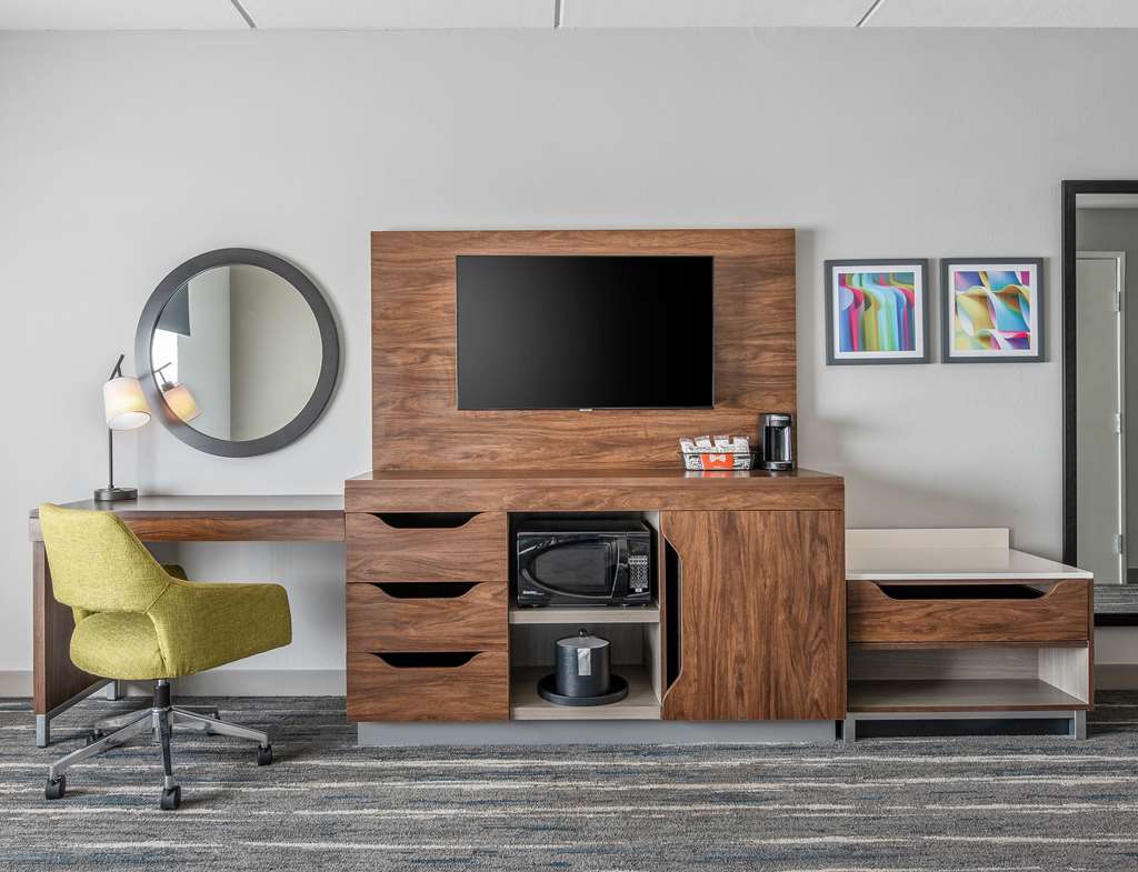 Hampton Inn & Suites-Dallas Allen - Tap to explore photos