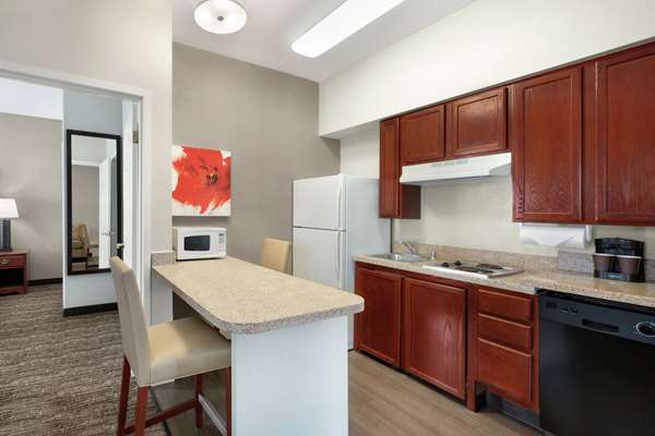  - Homewood Suites by Hilton UT Arlington - I-30, Exits 29 & 30