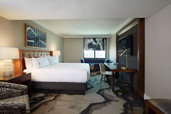  - Highland Dallas Hotel