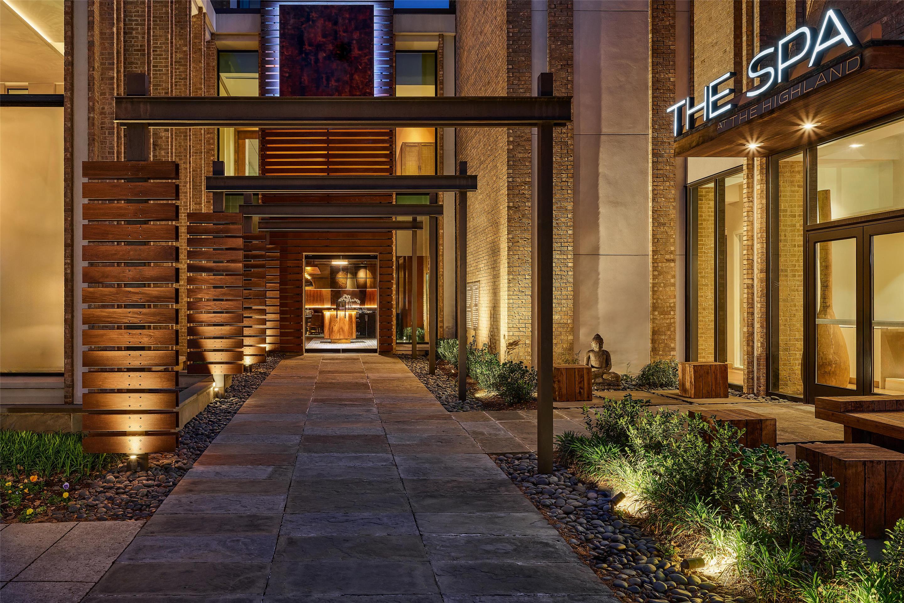 Exterior | The Highland Dallas, Curio Collection by Hilton