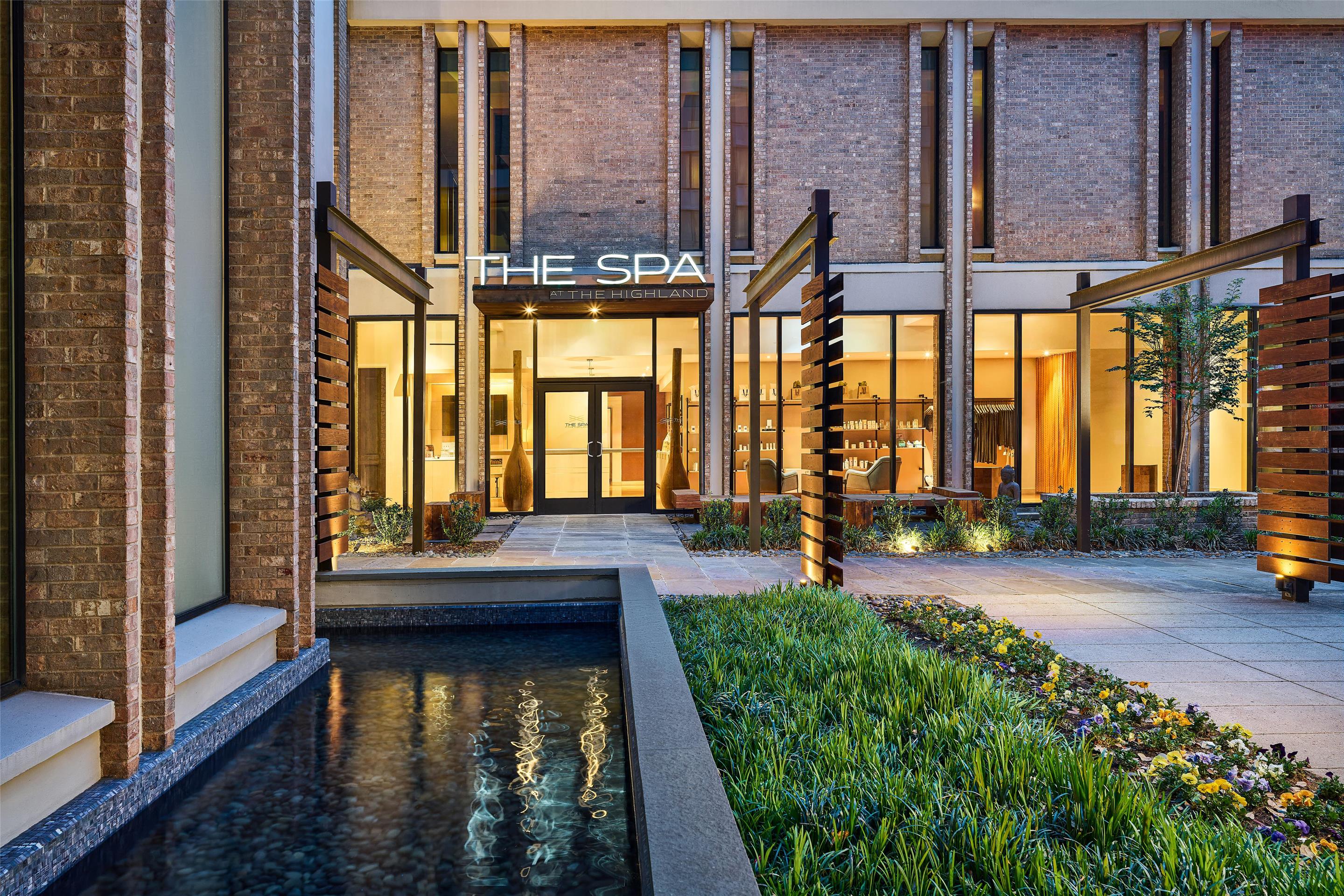 Recreational Facility | The Highland Dallas, Curio Collection by Hilton
