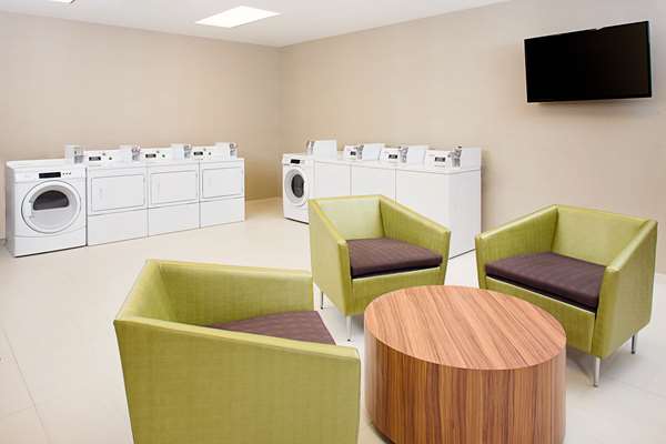  - Homewood Suites by Hilton Downtown Dallas - I-35, Exit 428C