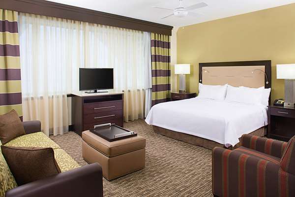  - Homewood Suites by Hilton Downtown Dallas - I-35, Exit 428C