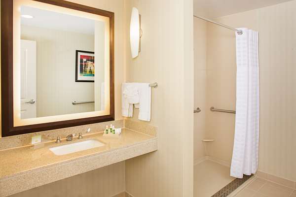  - Homewood Suites by Hilton Downtown Dallas - I-35, Exit 428C
