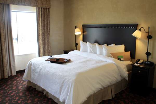  - Hampton Inn & Suites Arlington - I-30, Exit 29