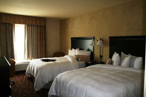  - Hampton Inn & Suites Arlington - I-30, Exit 29