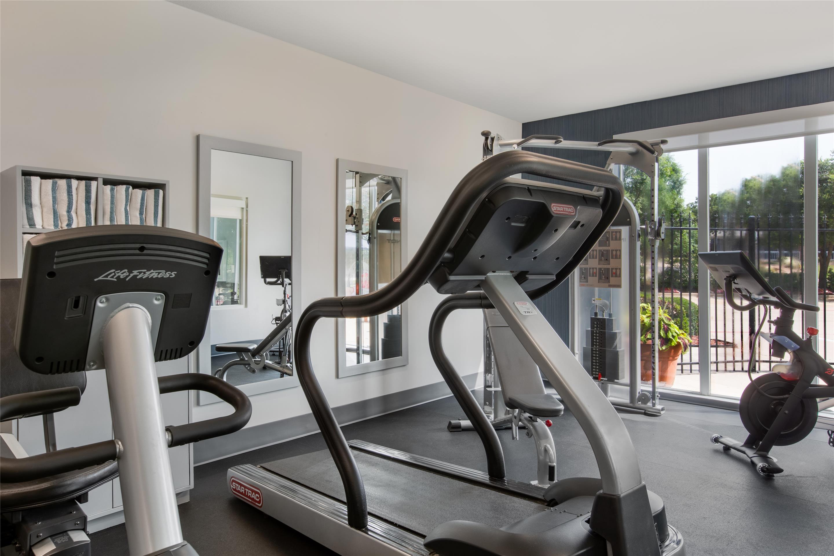 Health club fitness center gym | Hampton Inn & Suites Dallas Arlington N Entertainment Dist.