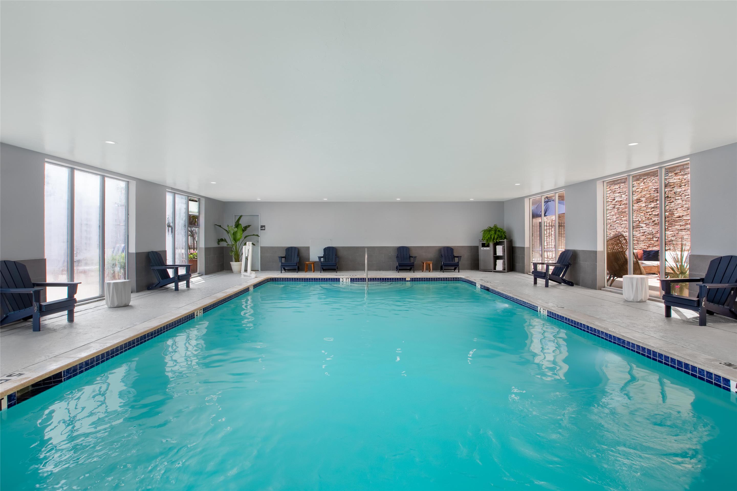 Pool | Hampton Inn & Suites Dallas Arlington N Entertainment Dist.