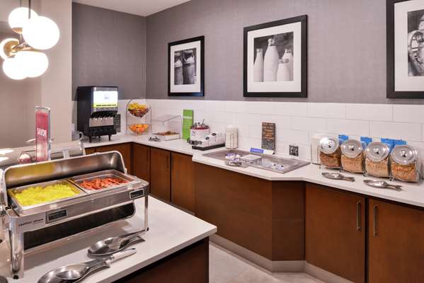 Amenities - Hampton Inn & Suites Legacy Park Frisco