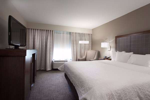  - Hampton Inn & Suites Airport Grapevine
