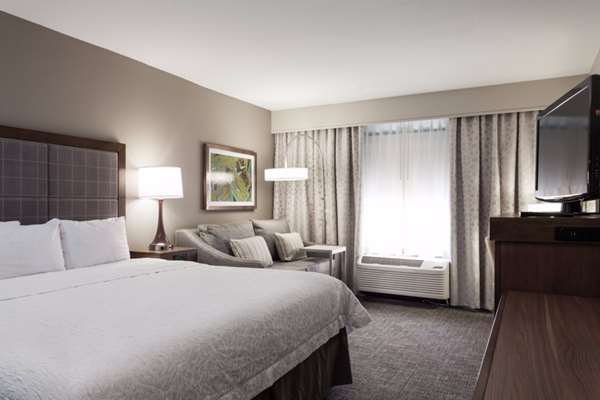  - Hampton Inn & Suites Airport Grapevine