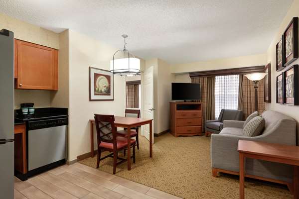  - Homewood Suites by Hilton Park Central Dallas