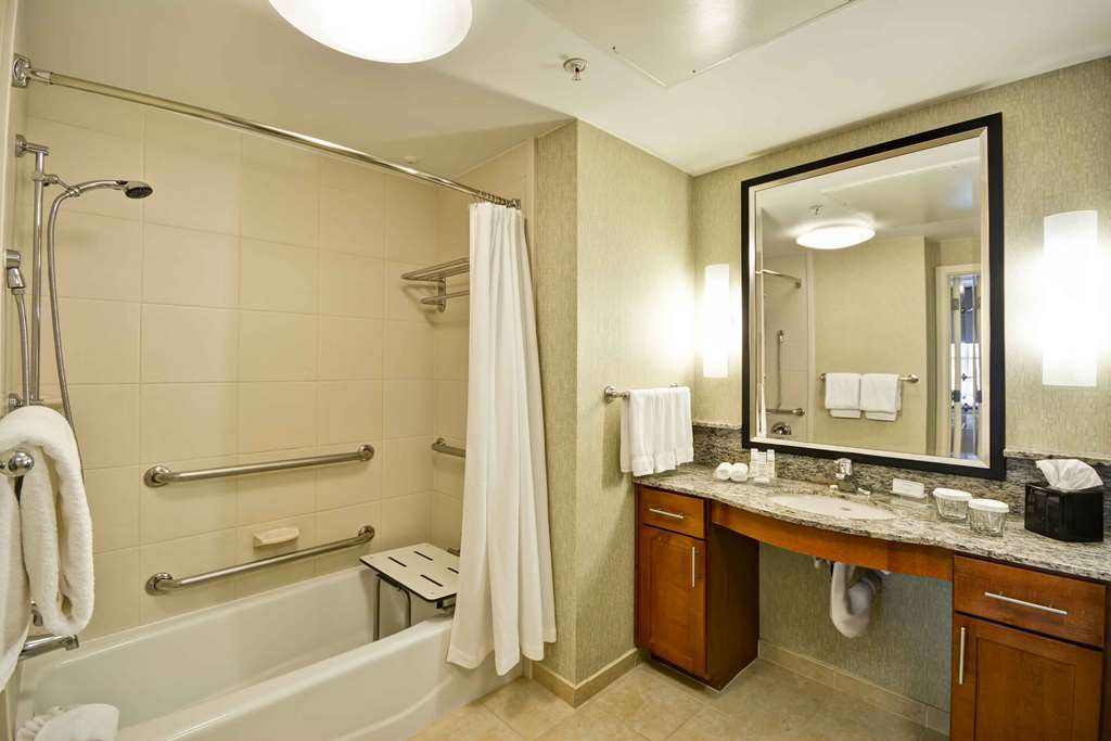 Homewood Suites by Hilton Dallas-Frisco - Tap to explore photos