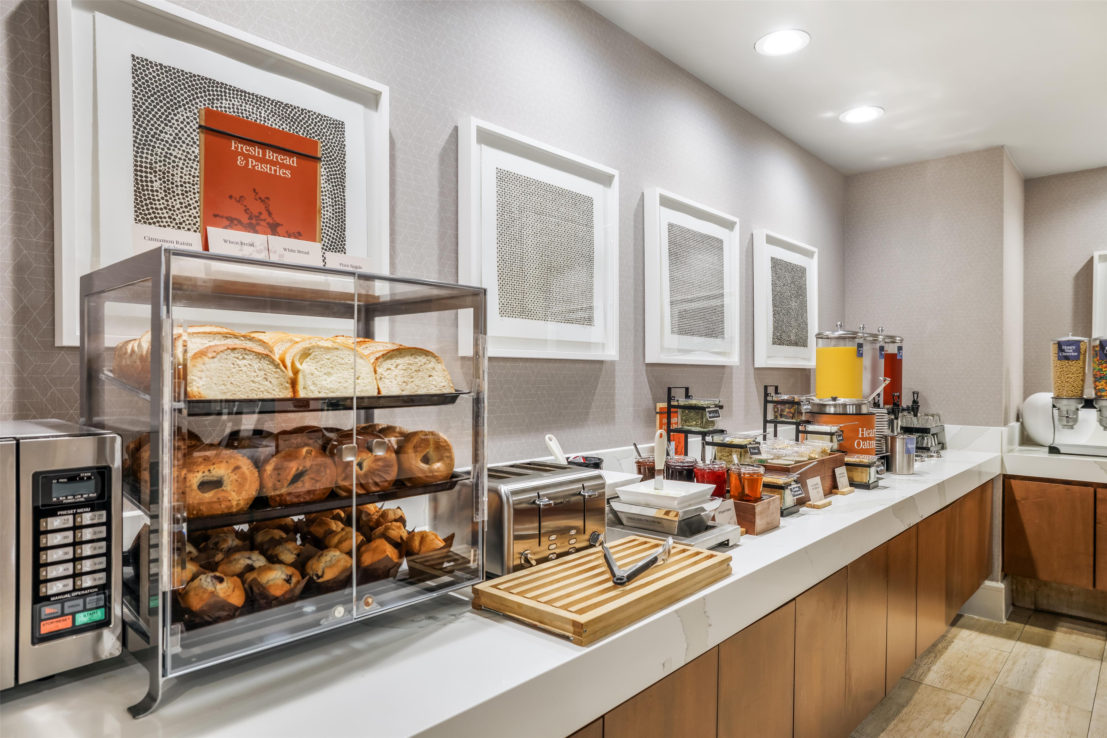 Breakfast Area | Homewood Suites by Hilton Dallas-Frisco