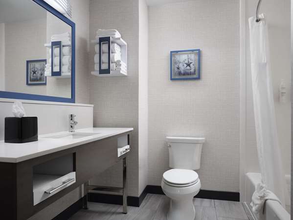  - Hampton Inn DFW Airport Hurst